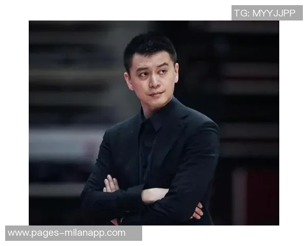 媒体人分析杨鸣连吃两次技术犯规裁判无误教练性格火爆影响球队表现